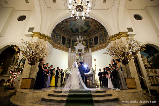 Altar com pais e padrinhos